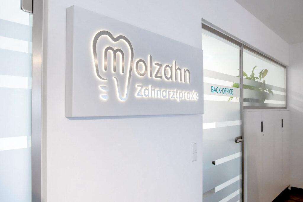 Molzahn-Projekt-Leuchtkasten